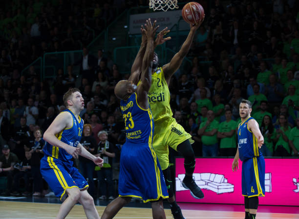 平纽卡斯尔 平纽卡斯尔